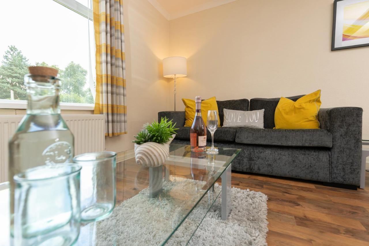 Taylor House Contractors Welcome Off Street Parking For Vans Durham Kültér fotó